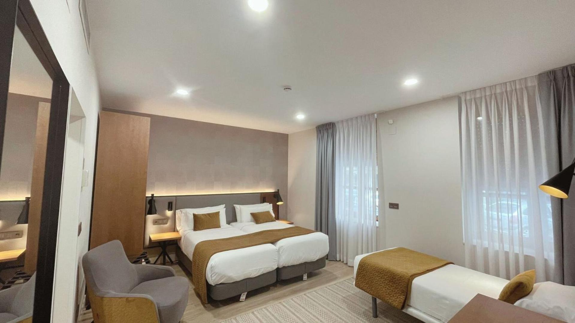Prisma Suites Саламанка Екстериор снимка